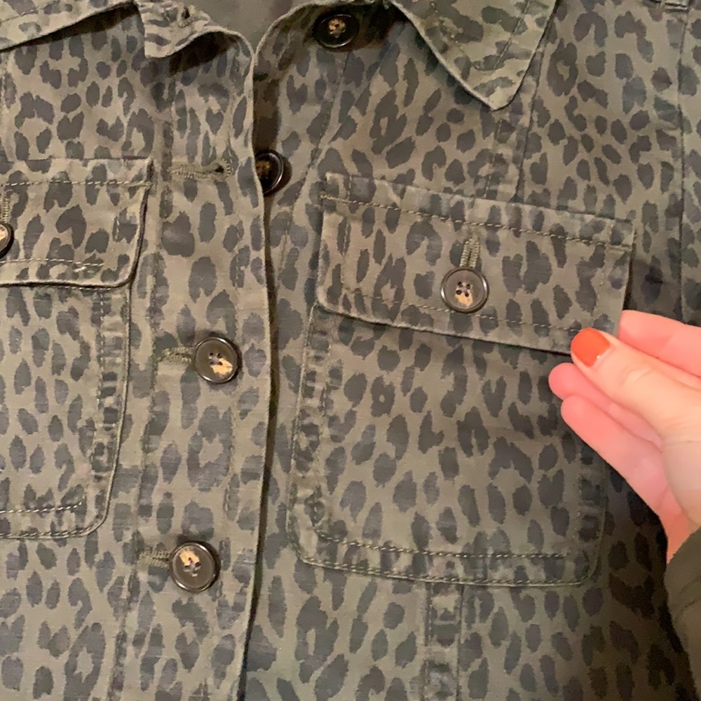 LOFT Leopard 🐆 Utility Jacket - Picture 11 of 14